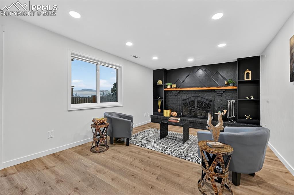 Image 9 of 48: Family Room