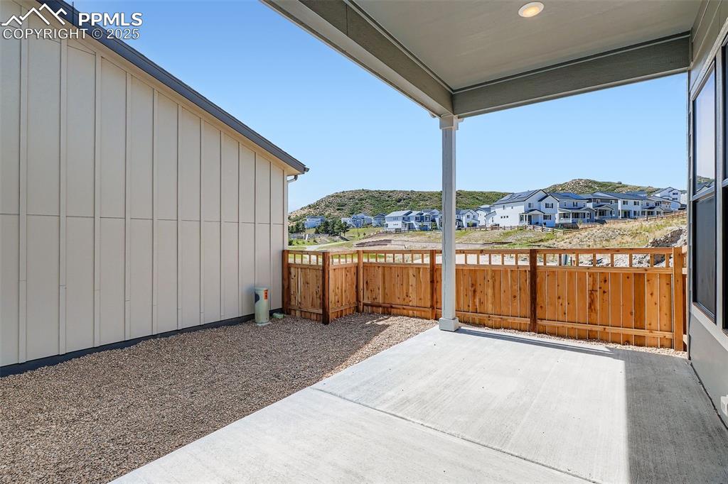 Image 25 of 27: Patio