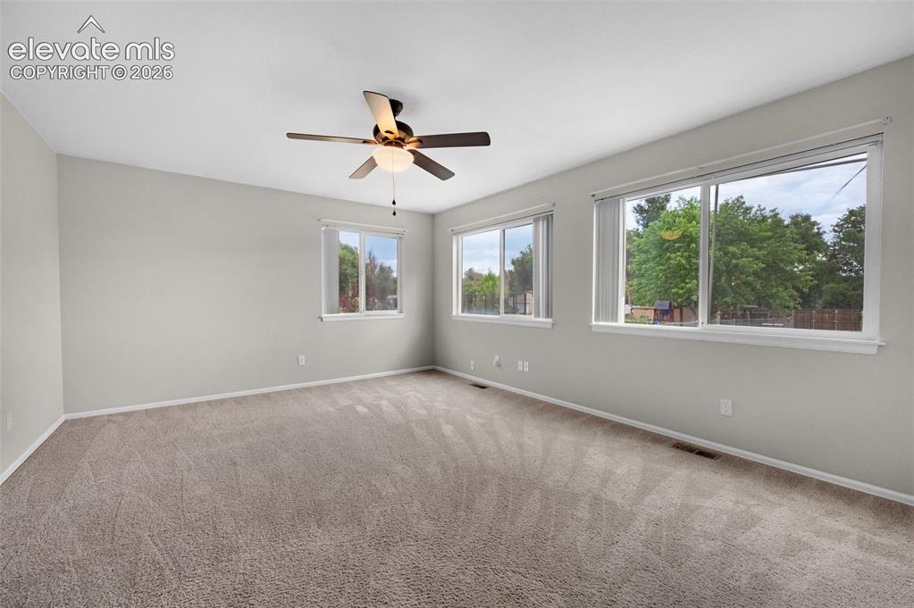 Image 18 of 29: Master bedroom with adjoining private full bath!