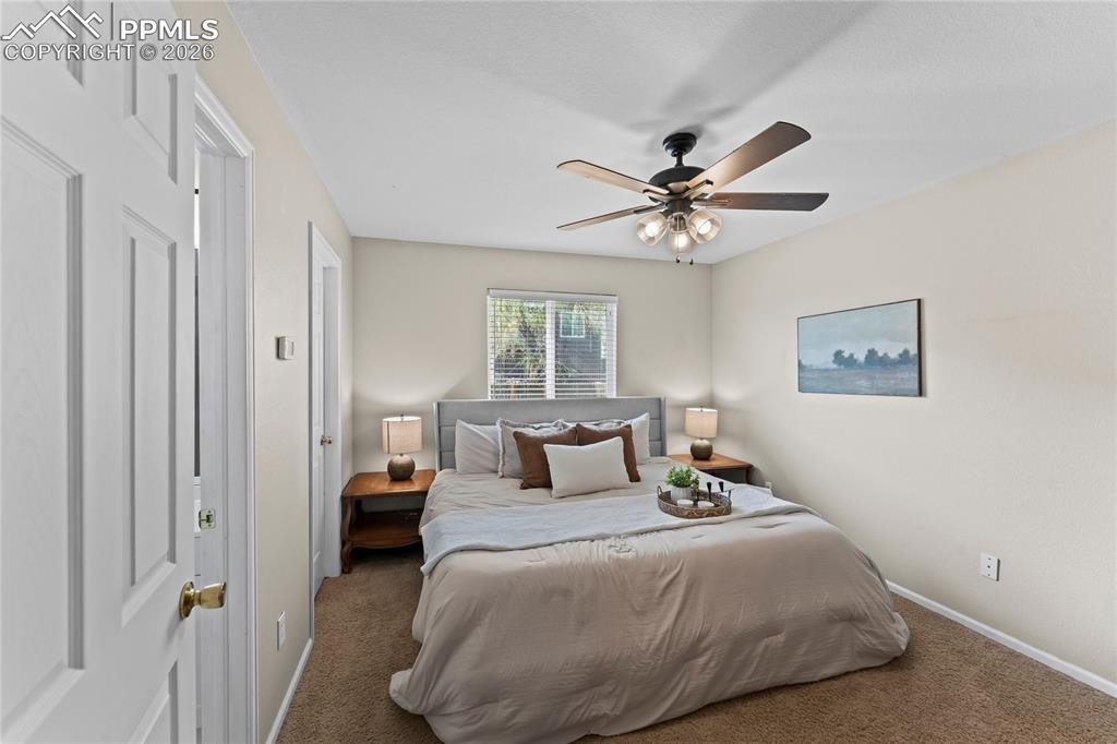 Image 14 of 35: Bedroom