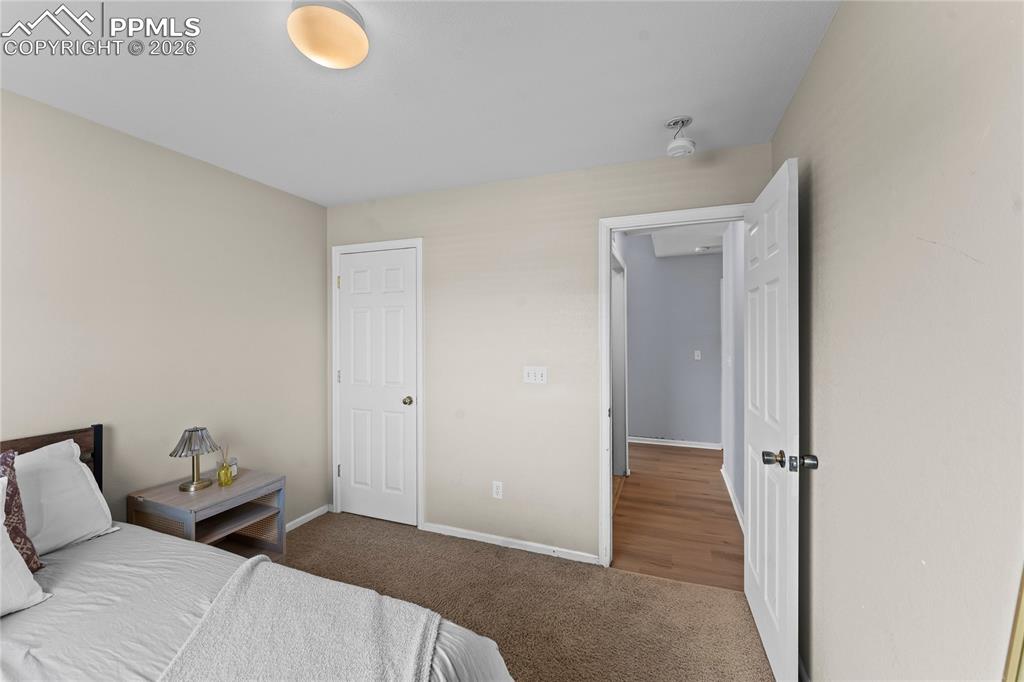 Image 18 of 35: Bedroom