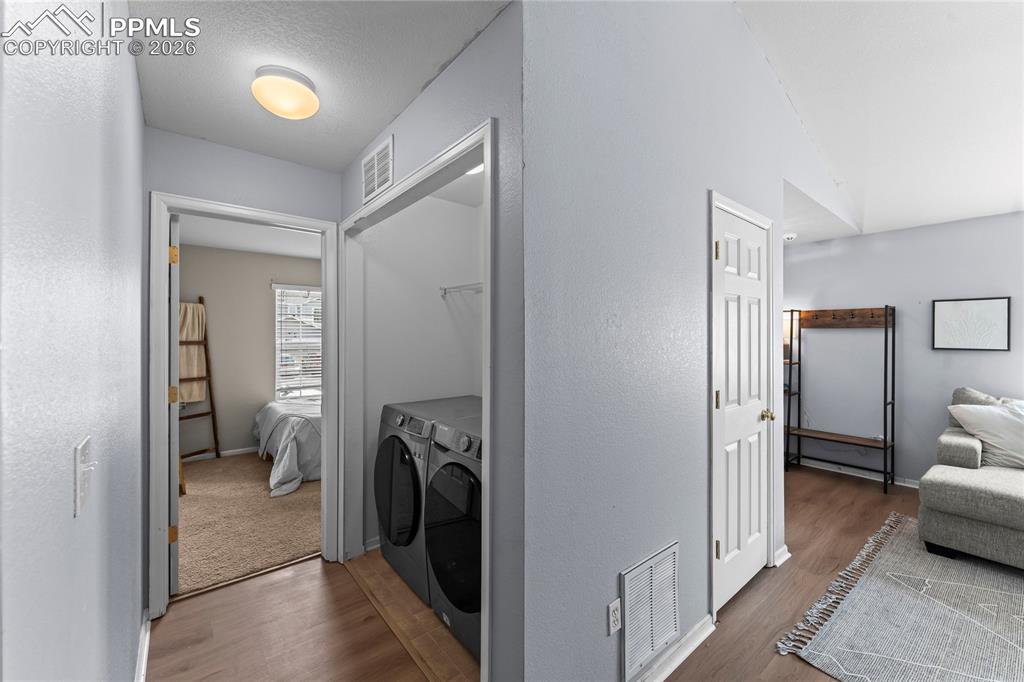 Image 20 of 35: Laundry