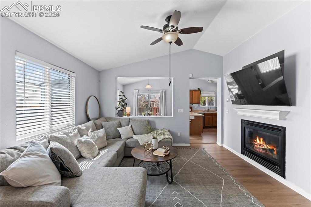 Image 3 of 35: Living Room