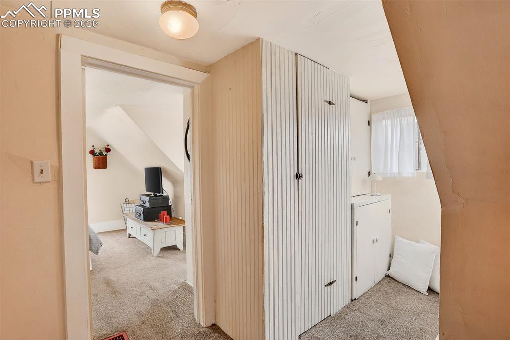 Image 26 of 41: Closet and built in 