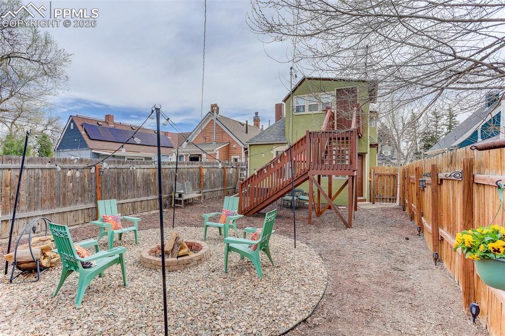 Image 5 of 41: Large private backyard xeriscaped 