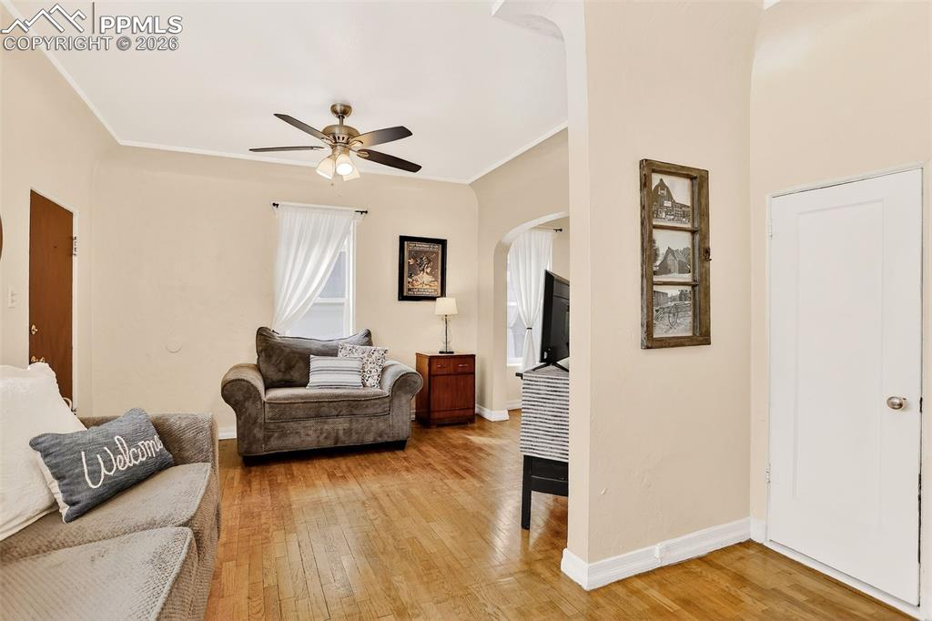 Image 8 of 41: Living Room