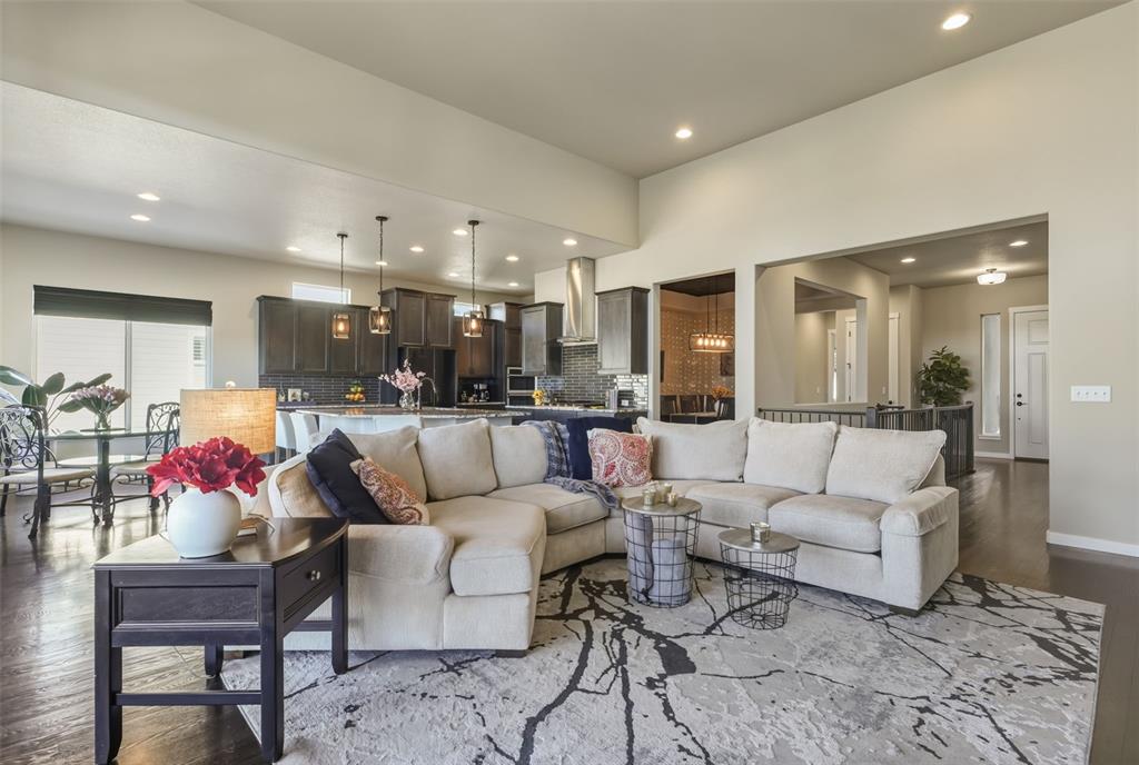 Image 12 of 50: Living Room