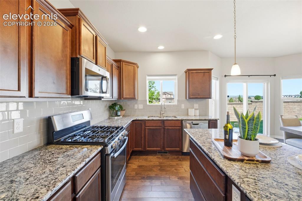 Image 12 of 48: Kitchen