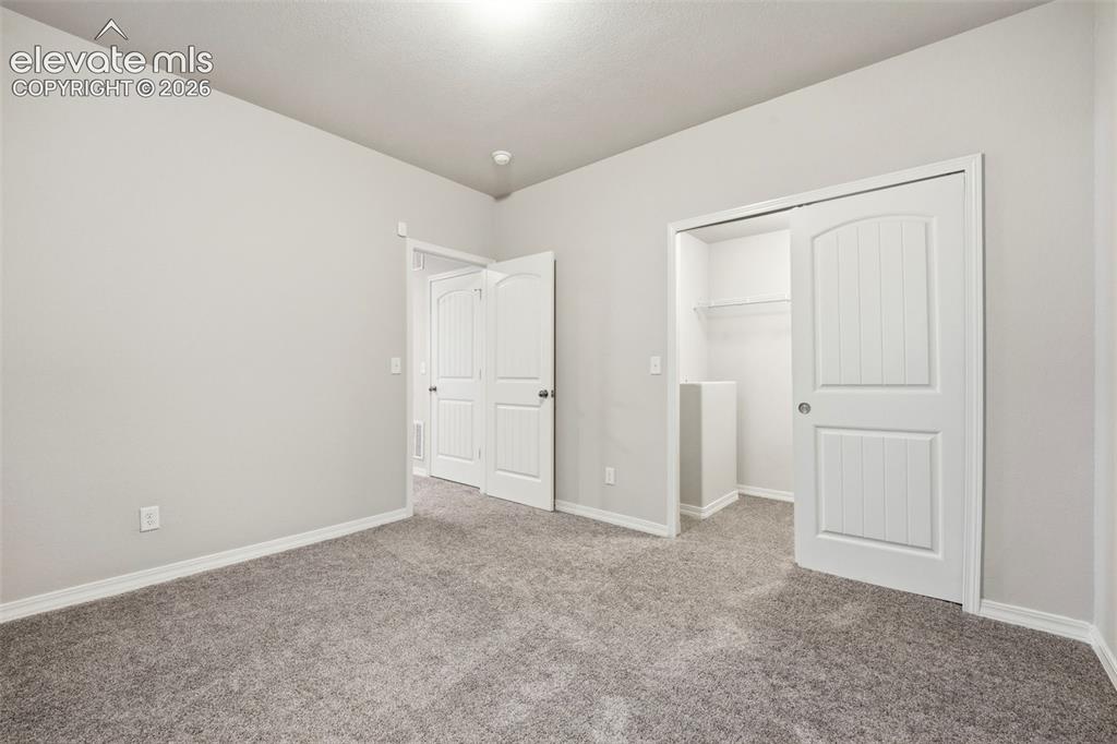 Image 16 of 48: Bedroom