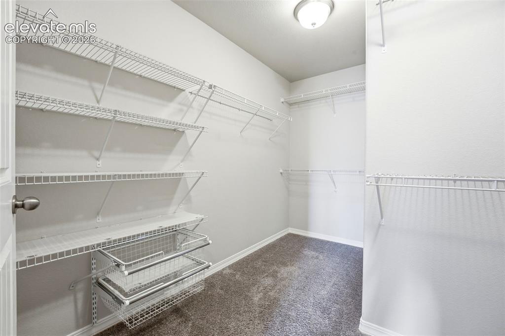 Image 31 of 48: Closet