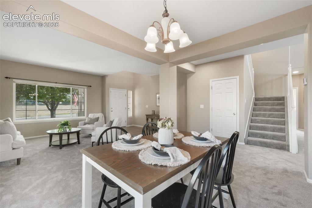 Image 9 of 50: Dining Area