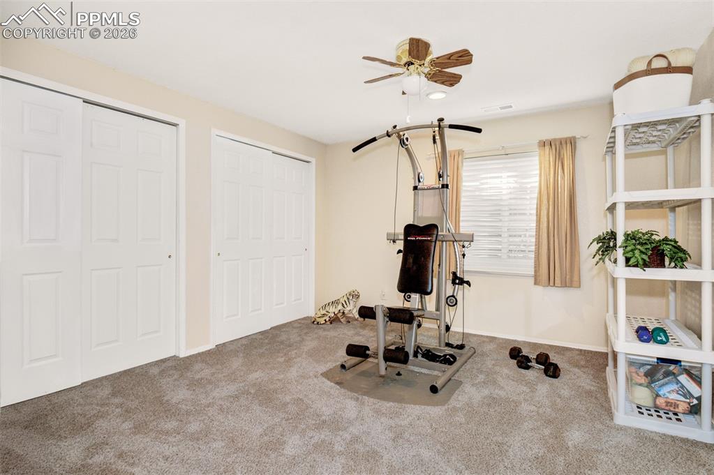 Image 15 of 31: Family Room