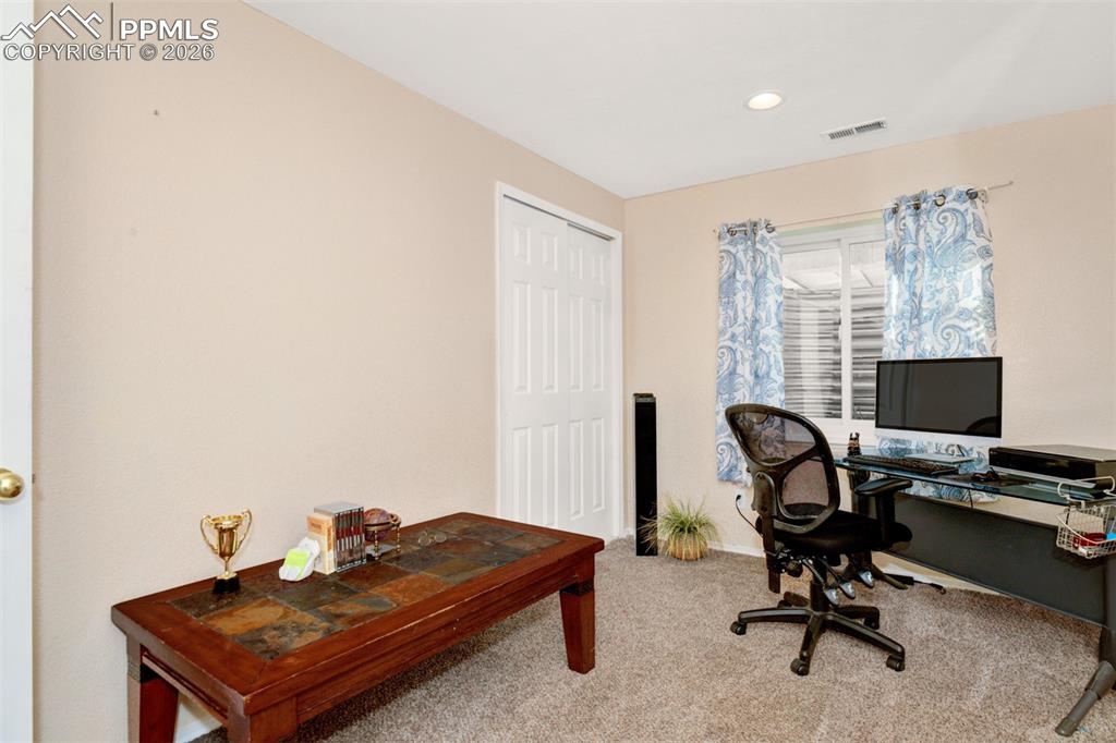 Image 24 of 31: Bedroom