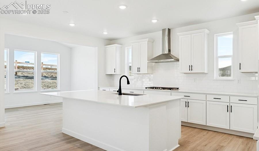 Image 3 of 22: No Description Available