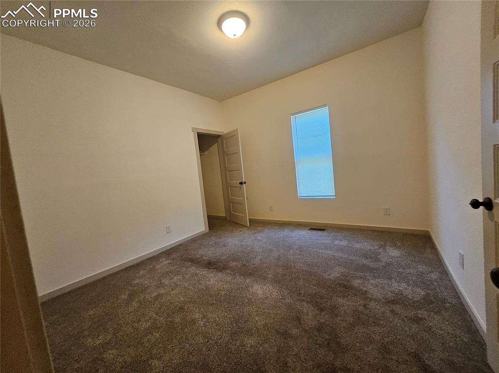 Image 9 of 21: Bedroom