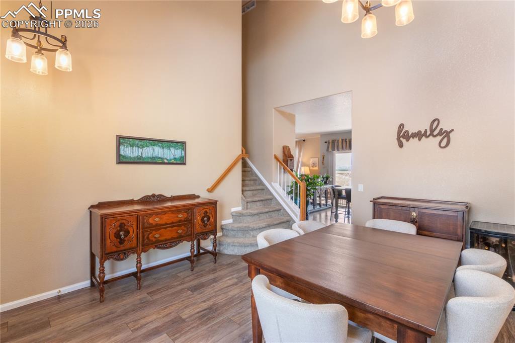 Image 5 of 43: Dining Area