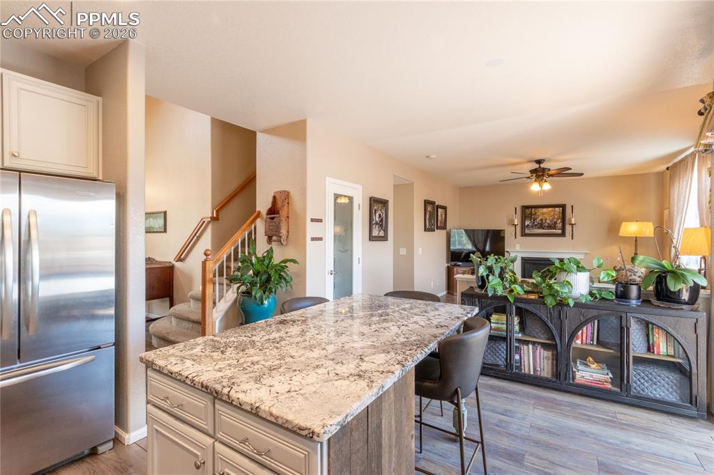 Image 9 of 43: Kitchen