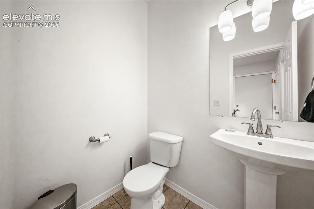 Image 10 of 20: Bathroom