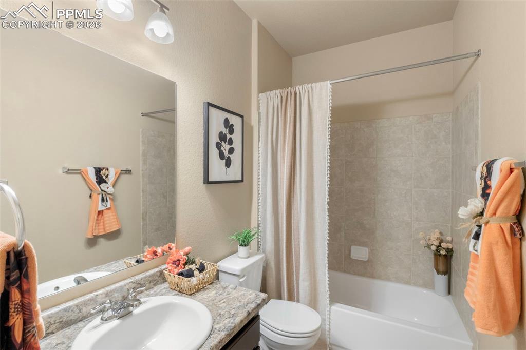 Image 19 of 36: In main floor.