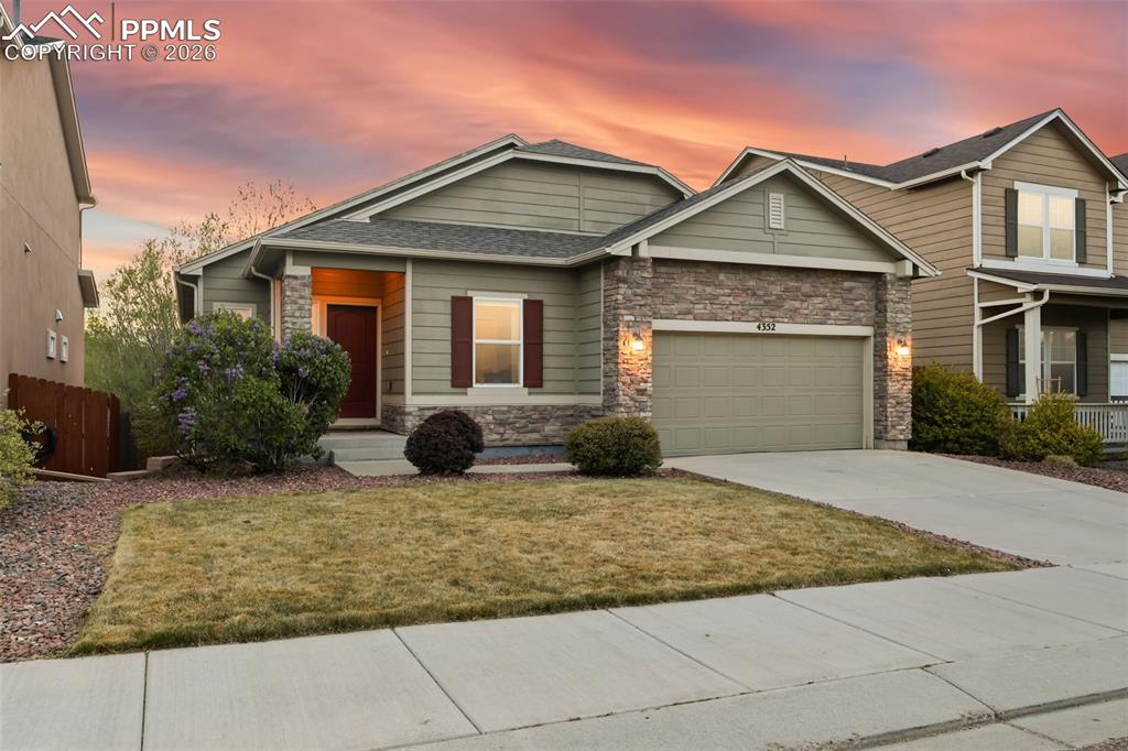 Image 2 of 36: Beautifully maintained ranch home.