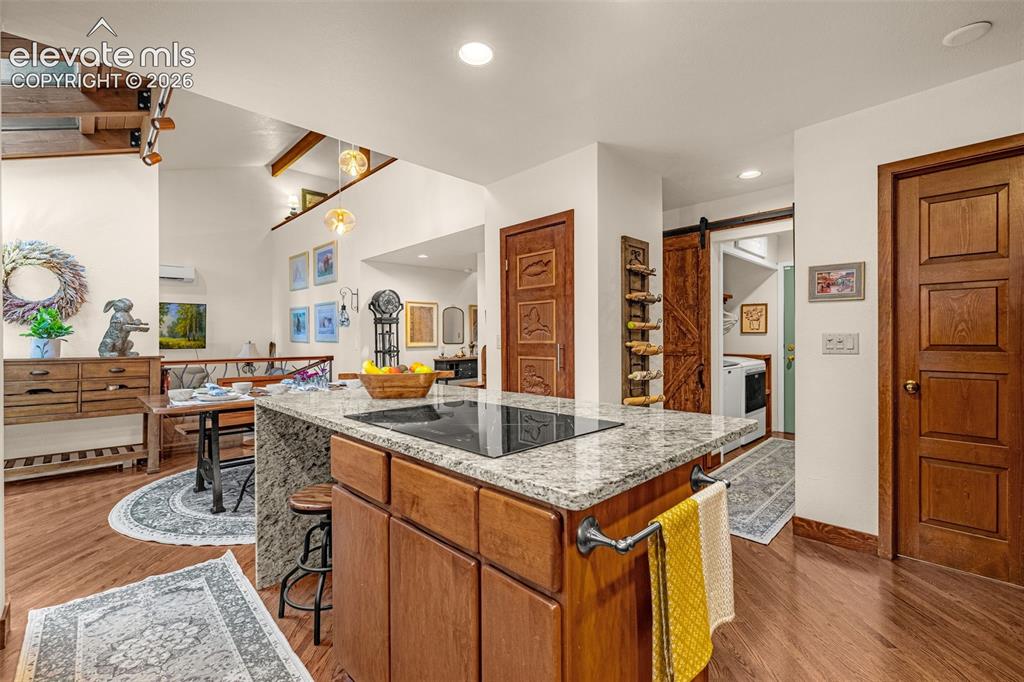 Image 10 of 33: Kitchen