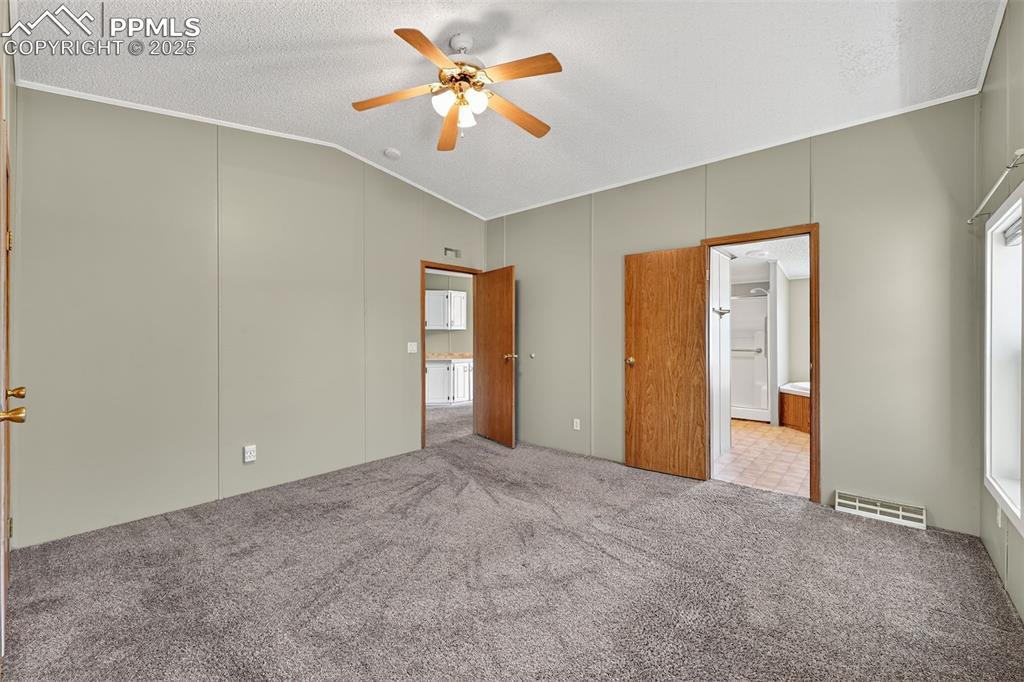 Image 20 of 43: Bedroom