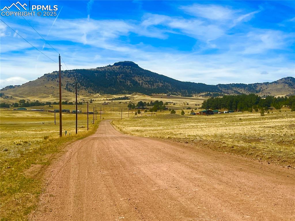 Image 20 of 26: Road to east