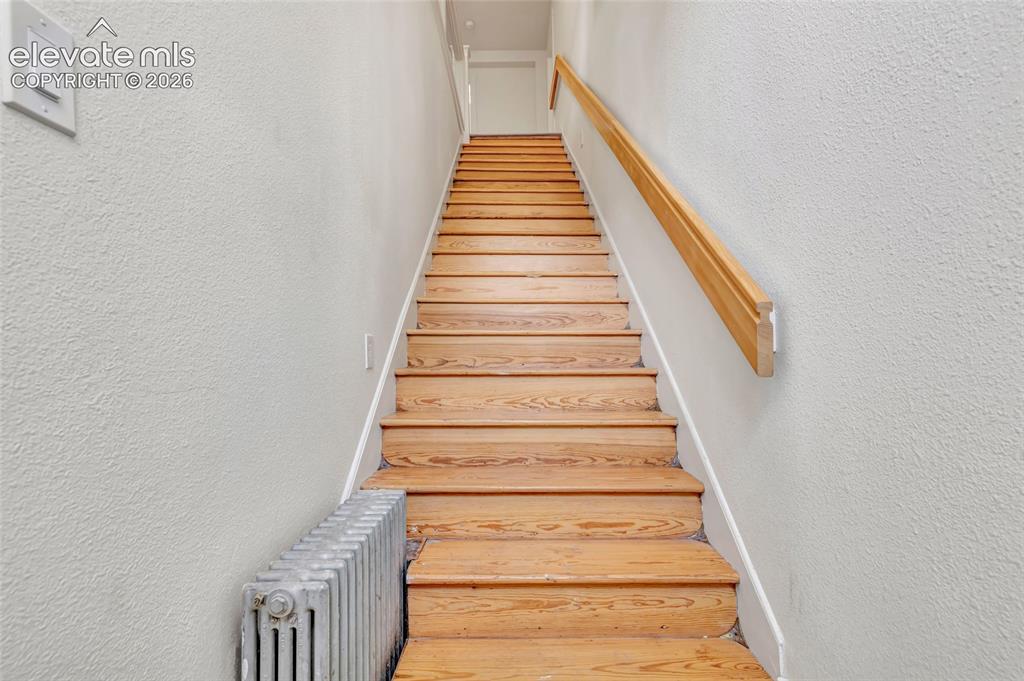 Image 19 of 45: Entry to Apartments