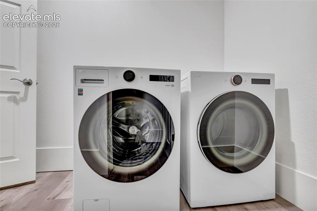 Image 34 of 45: Laundry