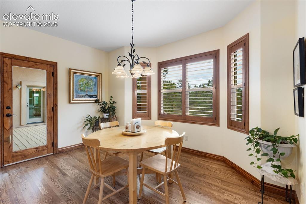 Image 13 of 47: Eat-in kitchen