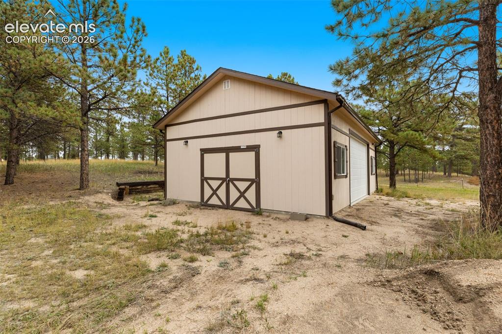 Image 39 of 47: Stand alone workshop or garage
