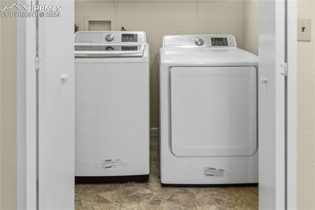 Image 11 of 24: Laundry