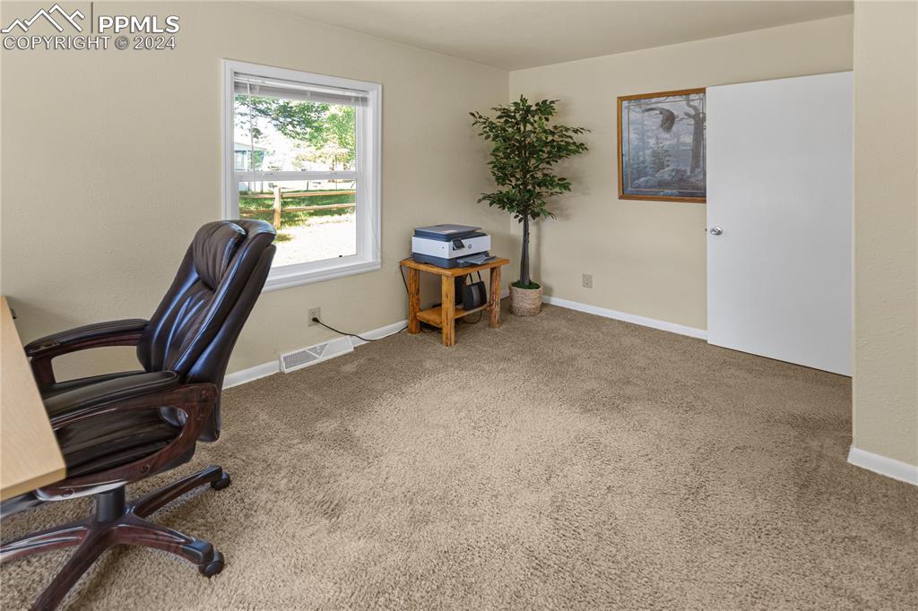 Image 16 of 24: Bedroom #2