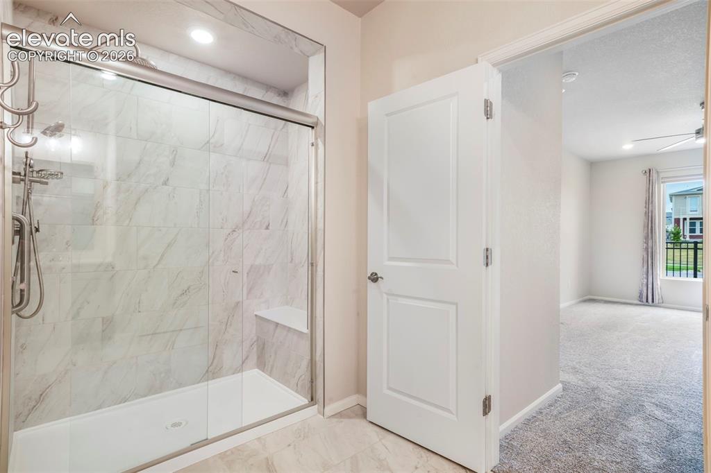 Image 41 of 49: Bathroom