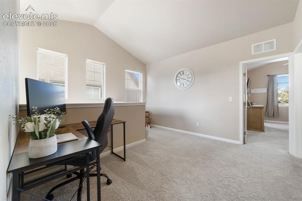 Image 11 of 24: Loft