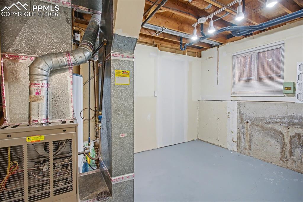 Image 37 of 46: Storage