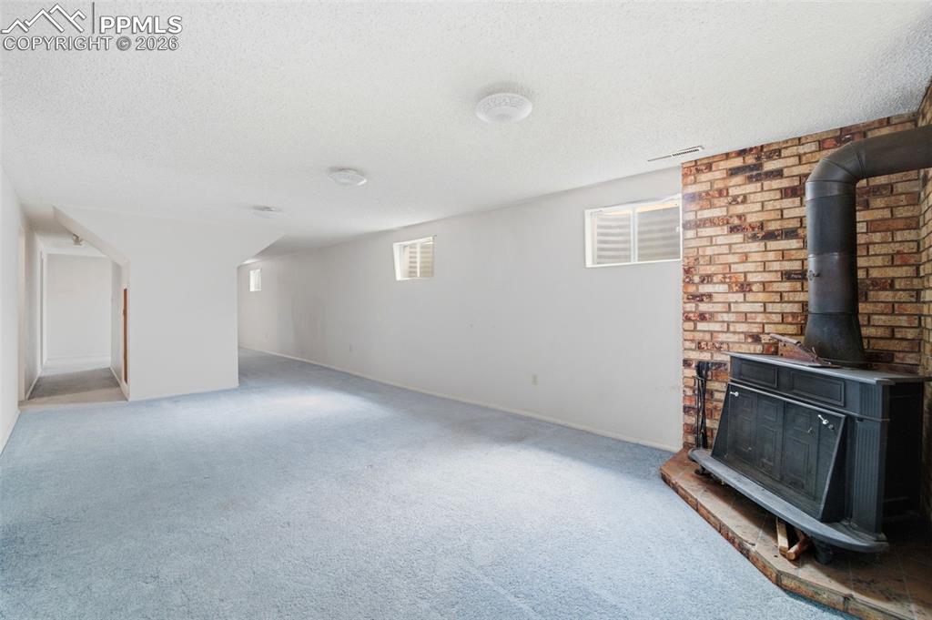 Image 22 of 25: Basement