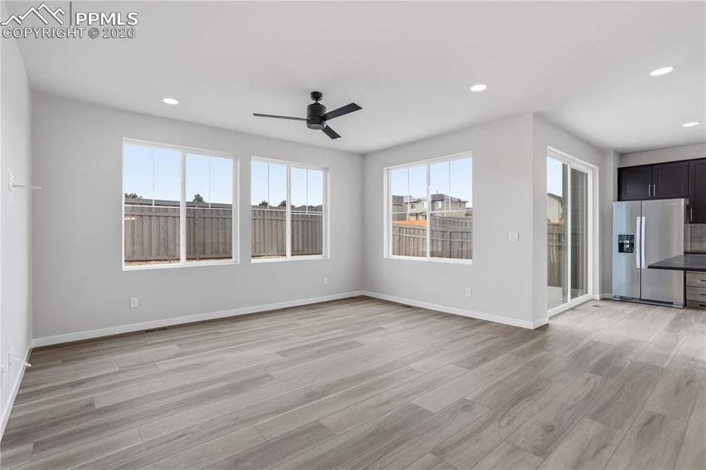 Image 22 of 33: Living Room