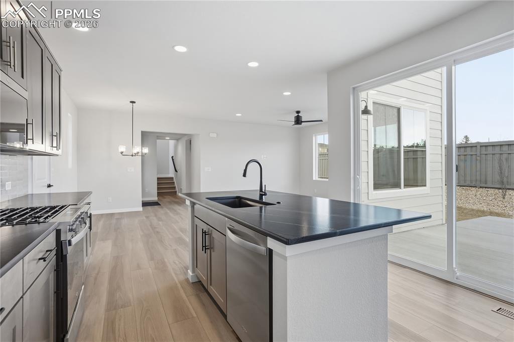 Image 33 of 33: Kitchen