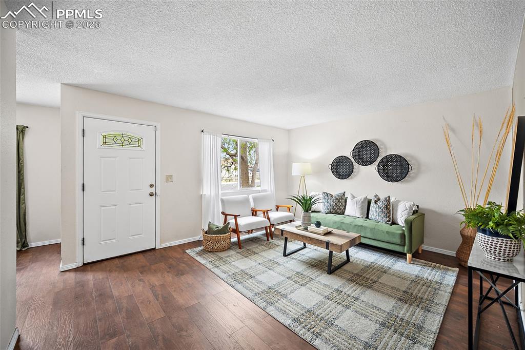 Image 7 of 35: Living Room