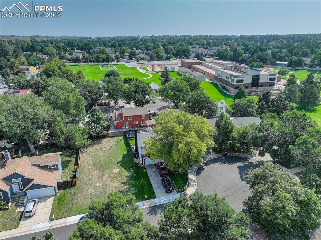 Image 5 of 8: Located near the end of a cul-de-sac