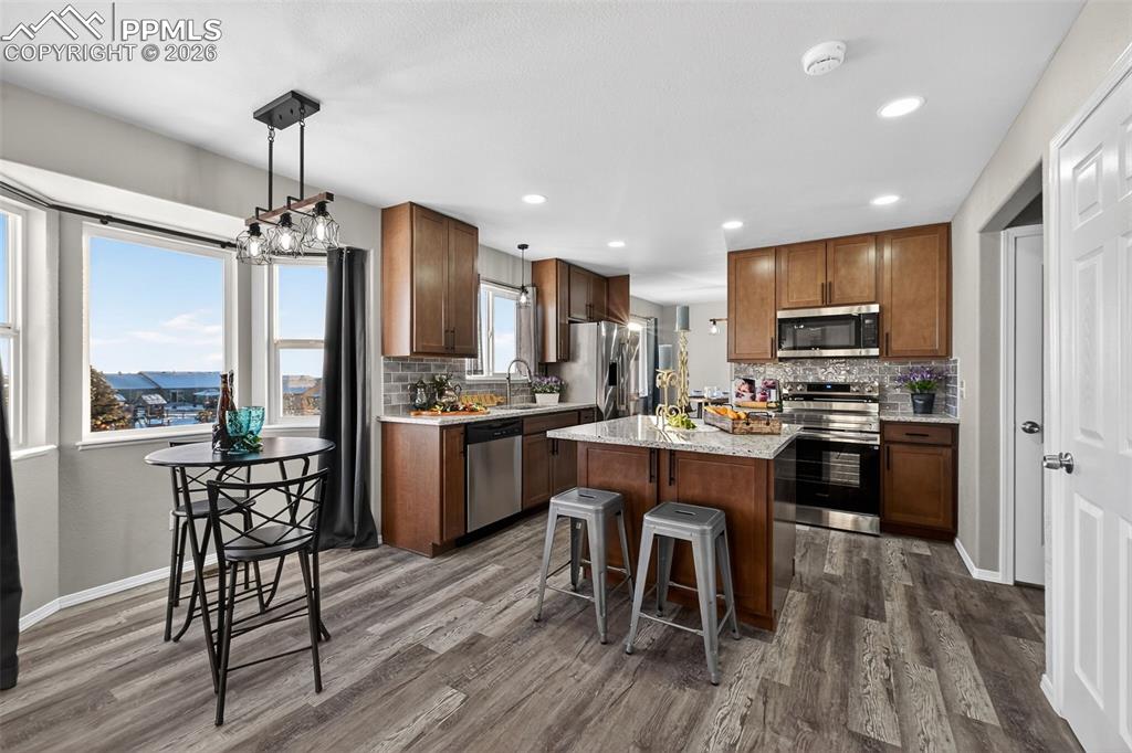 Image 10 of 50: Look at this new kitchen!