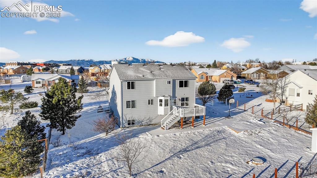 Image 40 of 50: Back of Structure