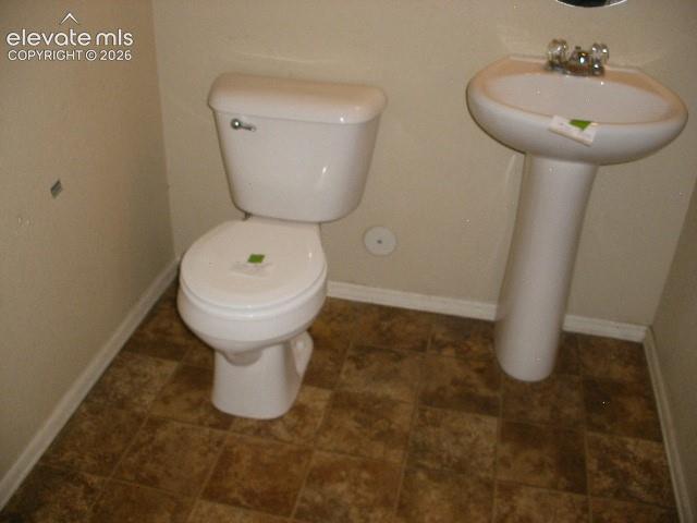Image 17 of 43: Bathroom