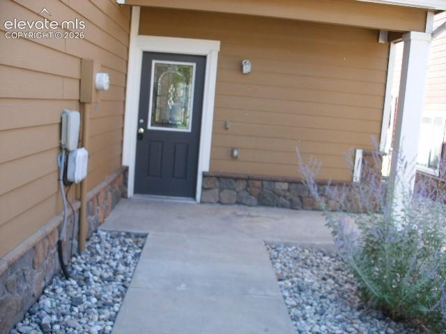 Image 4 of 43: Entry