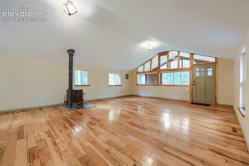 Image 9 of 27: Living Room