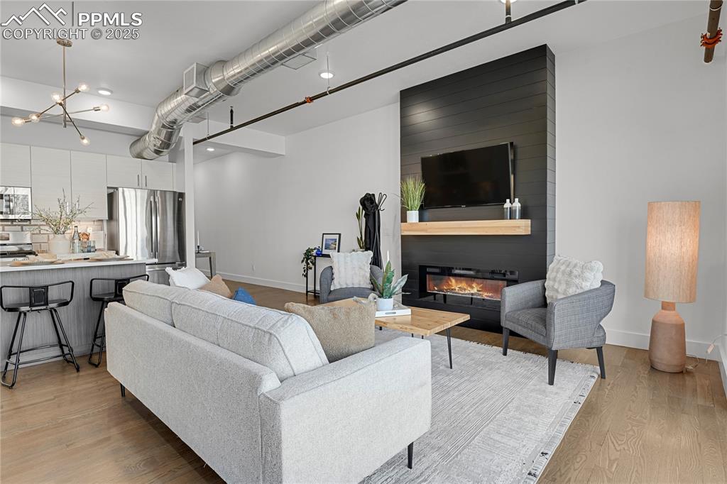 Image 16 of 33: Living Room