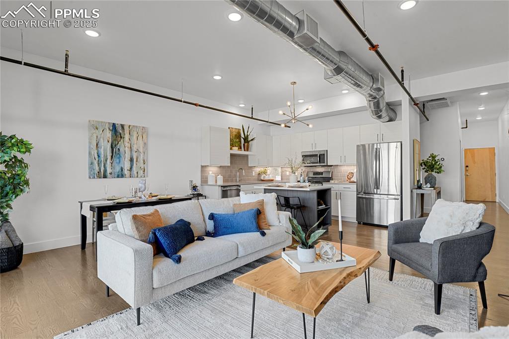 Image 5 of 33: Living Room