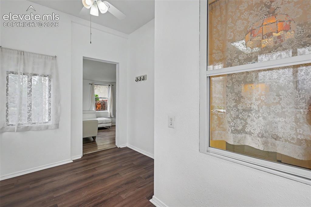 Image 10 of 44: Entrance Foyer