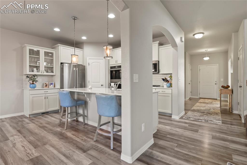 Image 10 of 42: Kitchen